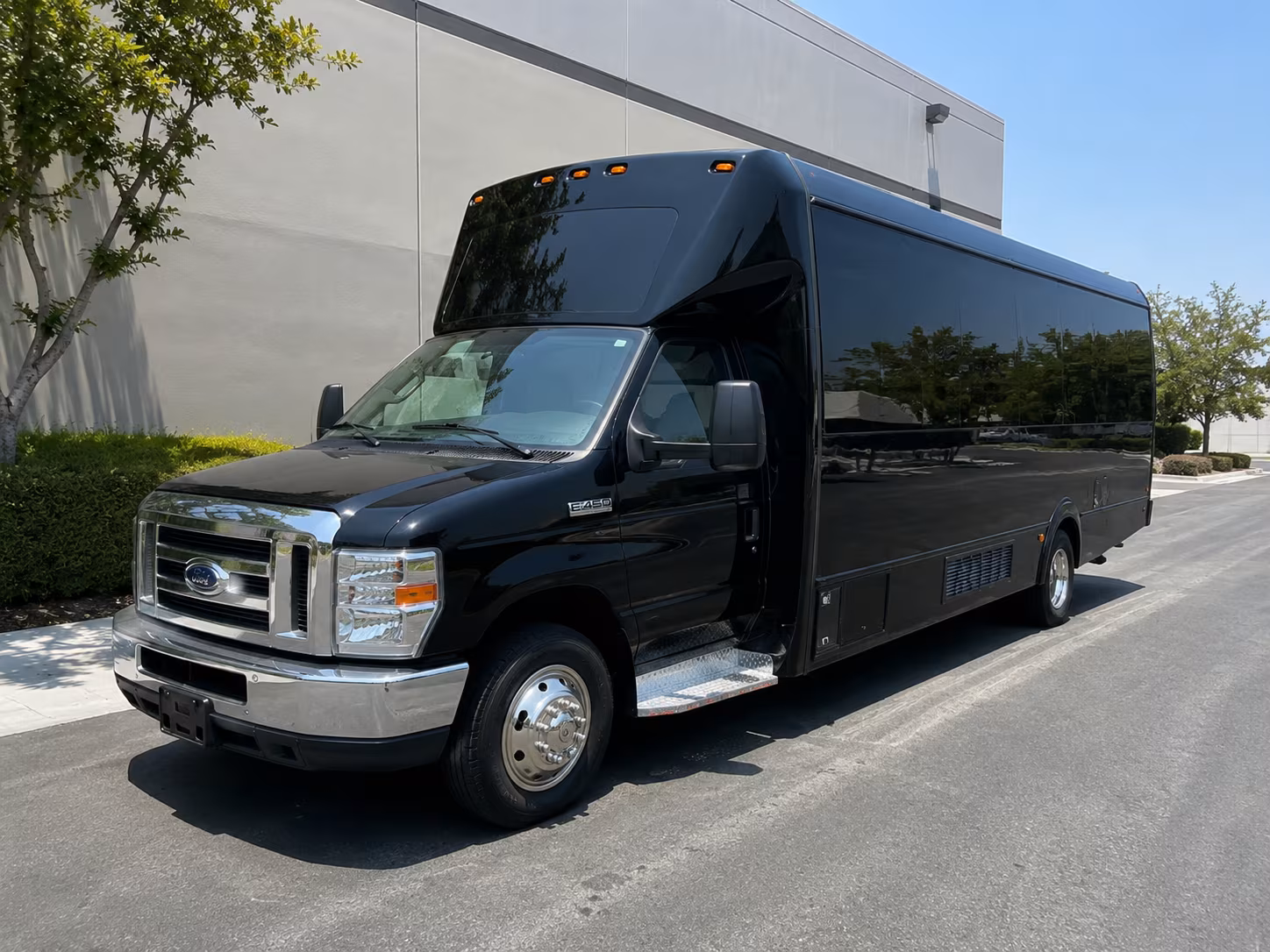 30 Passenger Party Bus Exterior