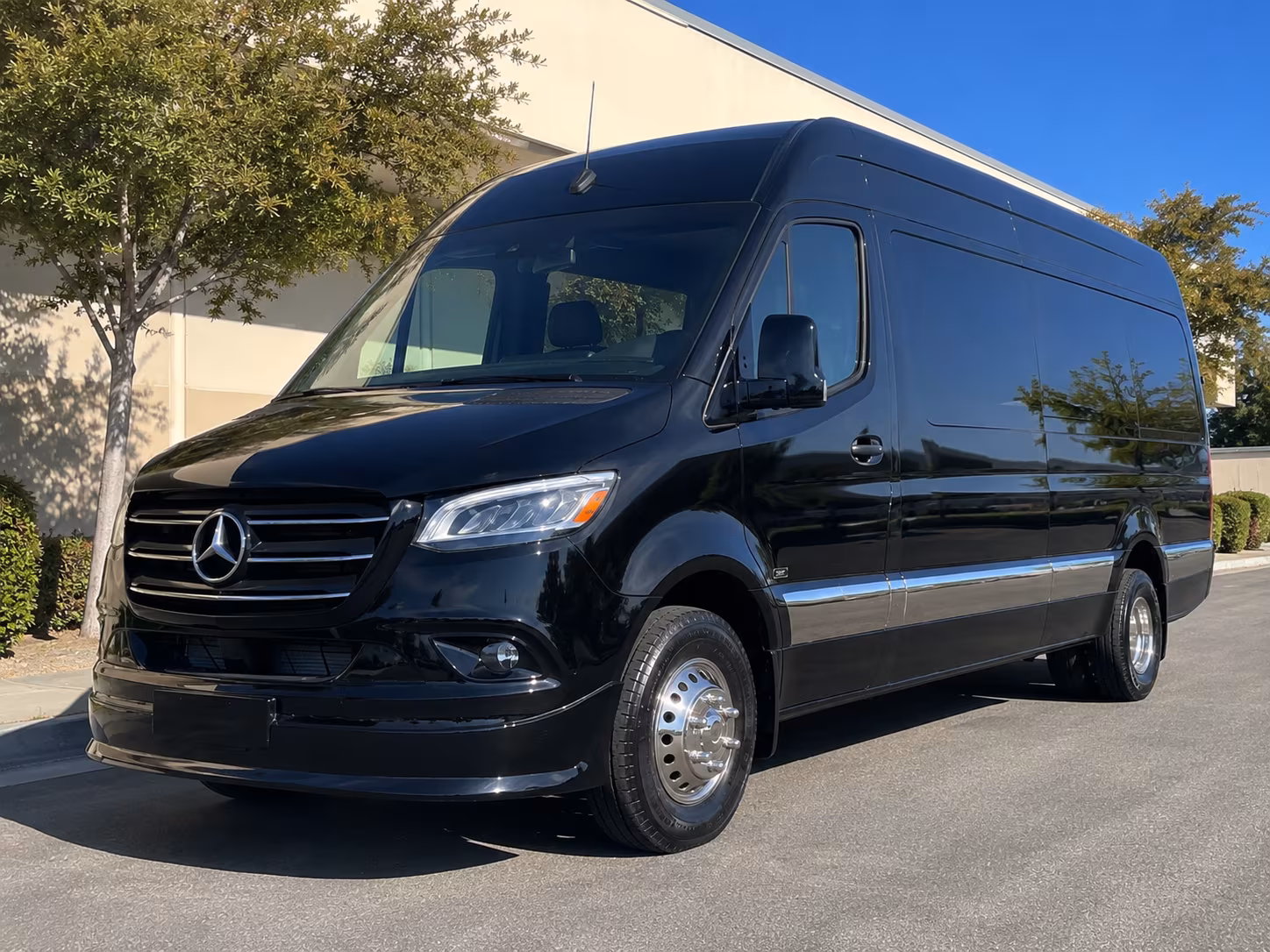 El Cajon Airport Shuttle & Transportation party bus exterior