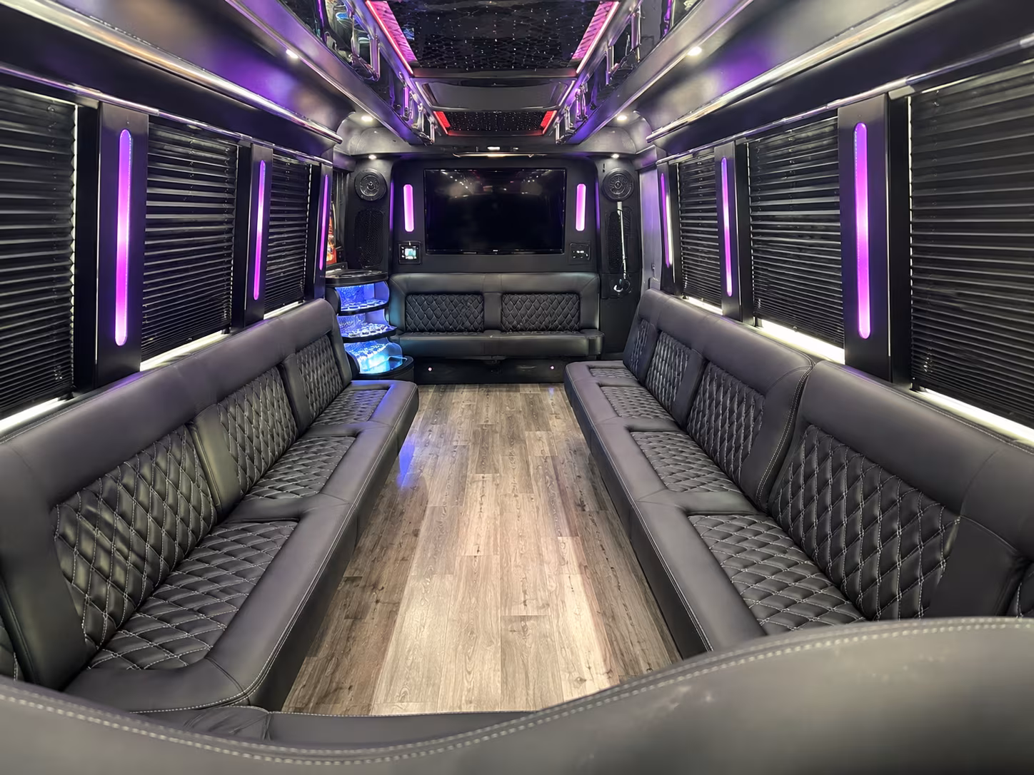 El Cajon Birthday, Sweet 16, & Quinceañera Transportation onboard seating