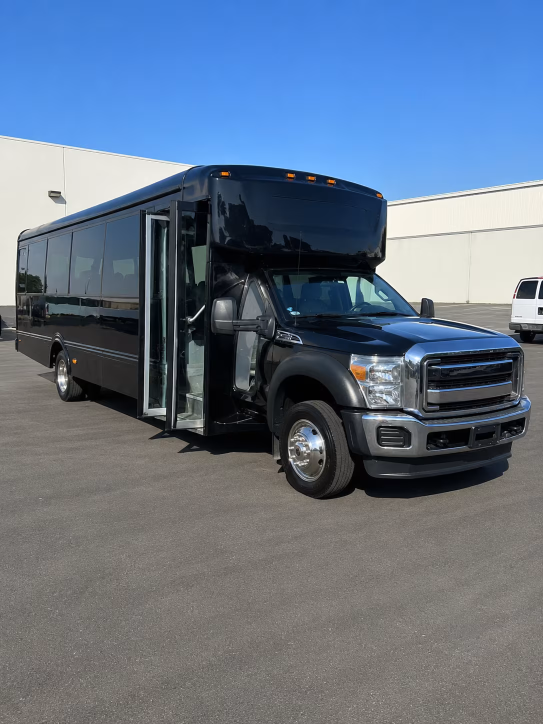 El Cajon Winery Tour & Pub Crawl Transportation